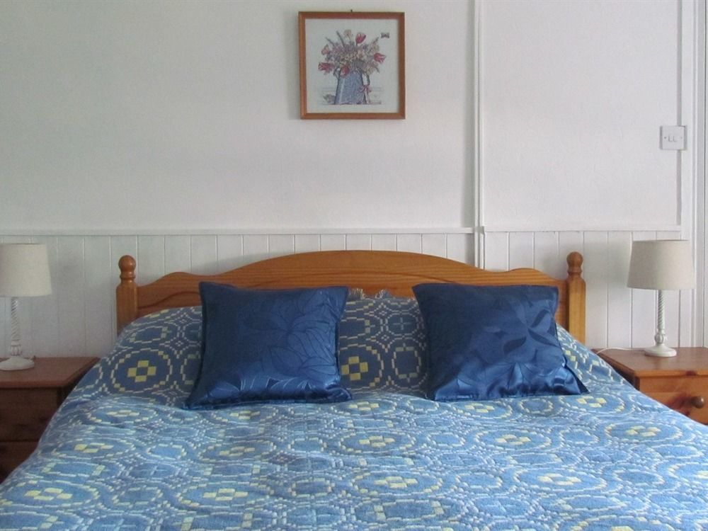 Celyn Villa Bed And Breakfast Holywell  Εξωτερικό φωτογραφία